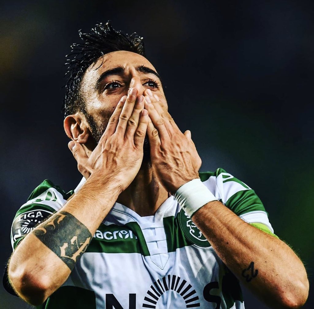 MuipFPL's tweet photo. Which Midfielder is better? 

Retweet for Jack Grealish
Like for Bruno Fernandes 

#MUNNOR https://t.co/E7YK6U4M53