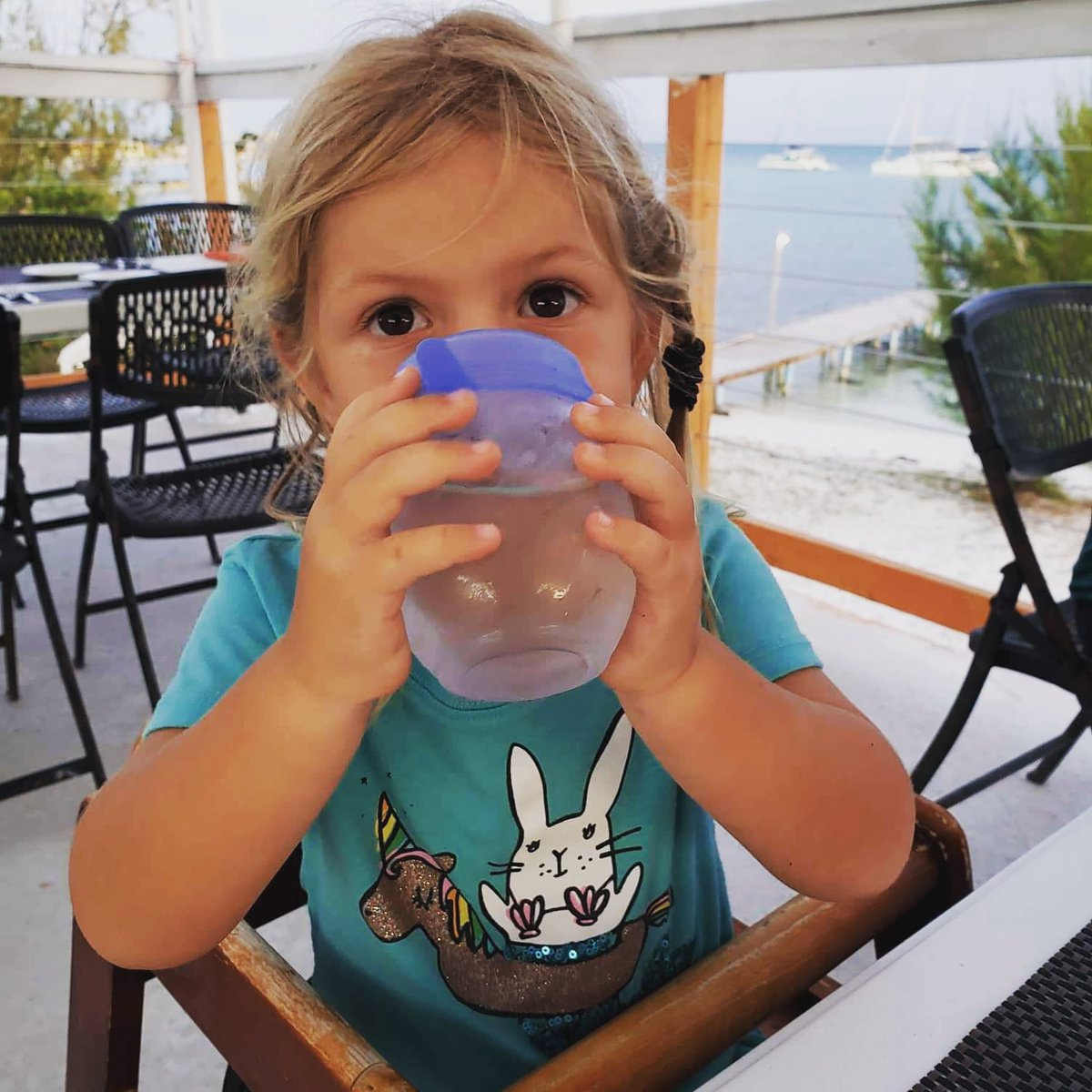 What are your plans for the #weekend?
We wish we were here with this gorgeous ez-sipper. But alas, no, we're England in January! We do though have a full weekend with football training, friends birthday parties, and laundry..lots of laundry!

#mumlife #familyweekend #ToddlerLife