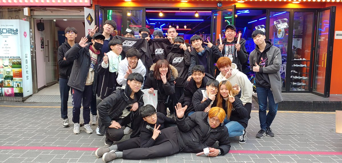 suho_drs's tweet photo. 대전정모 다들 수고하셨습니다 ! https://t.co/CTrjkV2BlV