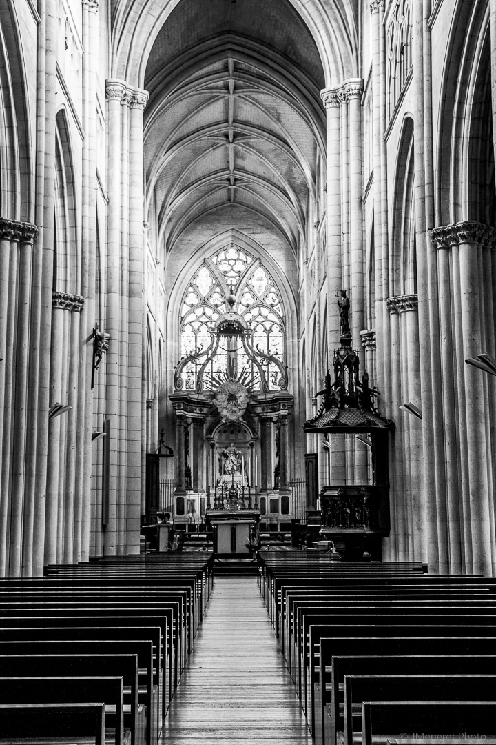 JMeneretPhoto's tweet photo. Balade à #Luçon #photography #streetphotography  #Dansle85 #destinationvendee #Vendée #vendeetourisme #dailyphoto #france🇫🇷 https://t.co/05nEAYHxLh