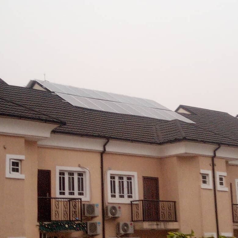 eco_pearls's tweet image. 300w solar panels (40piece) installed at yaba Lagos Nigeria. 

Lightening up your world by generating your own  constant power supply without monthly bills or black out. 

#solarpanels #chargecontrollers #mpptchargecontroller #cables #inverters #batteries #lithiumbattery