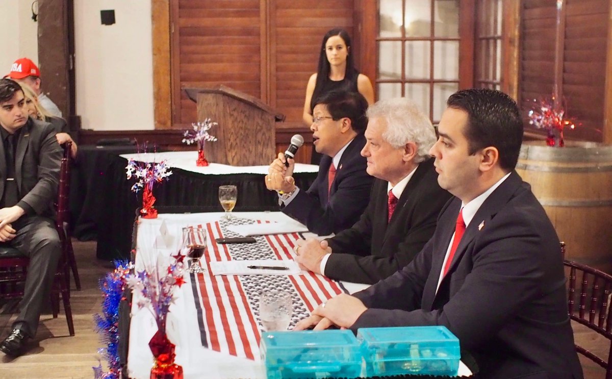 Fla_Pol's tweet photo. Republican candidates target Stephanie Murphy's moderate label https://t.co/Q3eKrgONDk via @ScottFist #FlaPol https://t.co/poOpM1paA7
