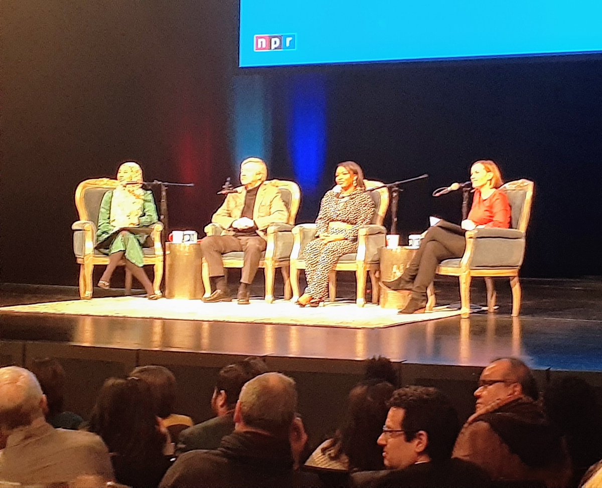 lnickels79's tweet photo. 4 goddesses and a professor saying interesting things about politics. @wbez #nerdnightout #nprpoliticslive https://t.co/uaMSzdkTmm