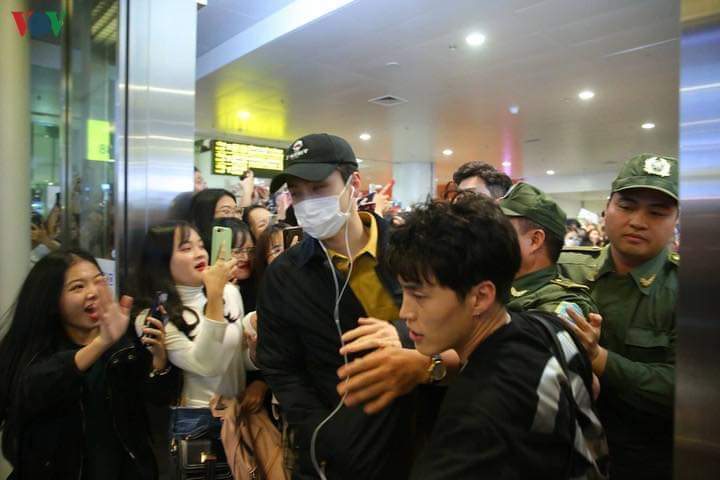 Сасэн фанаты. Фанаты kpop сасэн. Сасен фанатки бтс. Сасэн фанаты бтс. Сасэн фанаты.