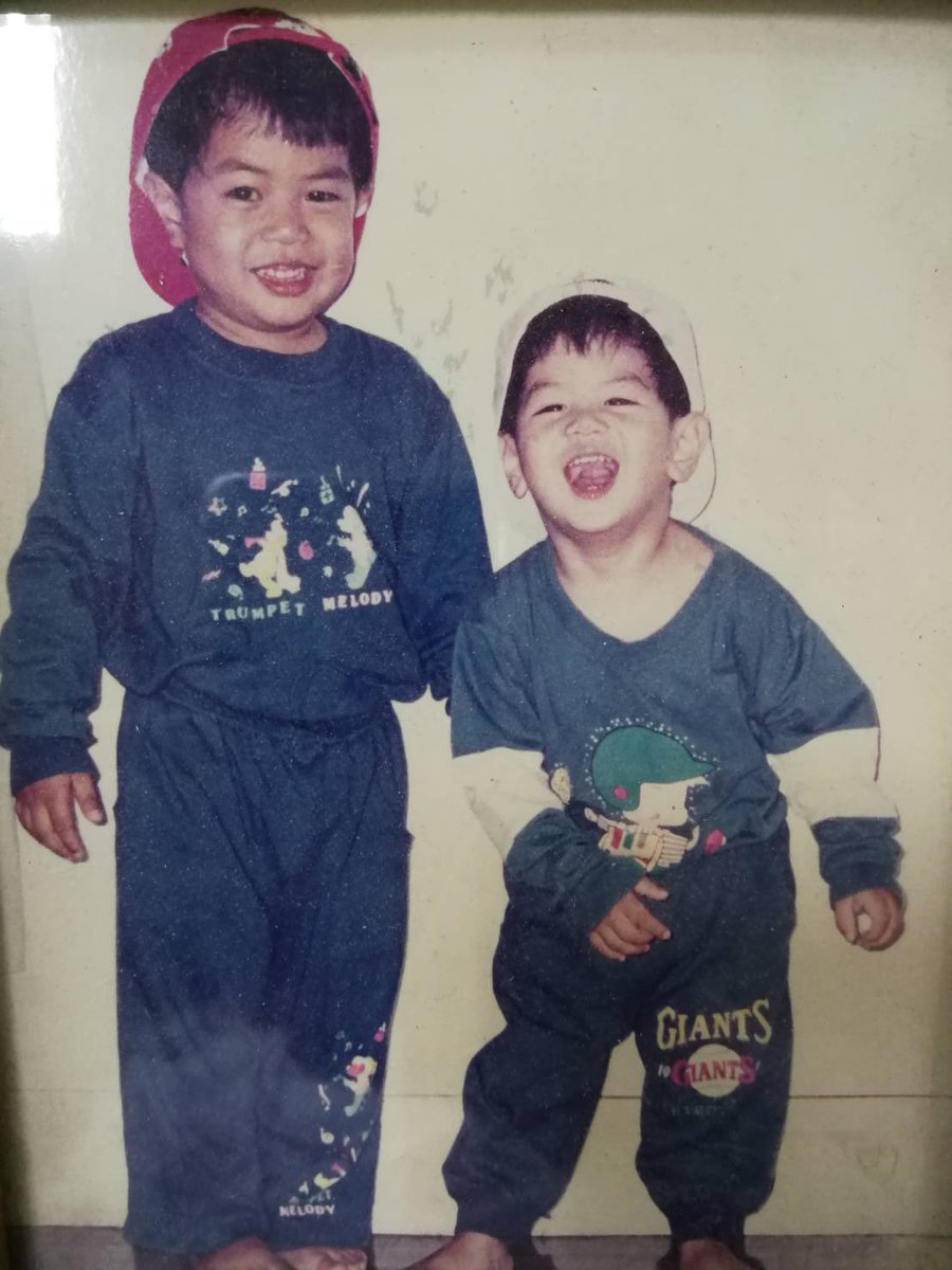 paritw92's tweet photo. สุขสันต์วันเด็ก พ.ศ. 2563
.
ปีนี้เป็นปีที่ผมได้ทำงานเรื่องการศึกษาอย่างจริงจัง - หวังว่าจะเป็นส่วนเล็กๆในการทำให้เด็กไทยได้เข้าถึงการศึกษาที่มีคุณภาพอย่างเท่าเทียมกันมากขึ้น
.
เดากัน ว่าผมคือคนไหน!
.
#paritw https://t.co/36K0md92cR