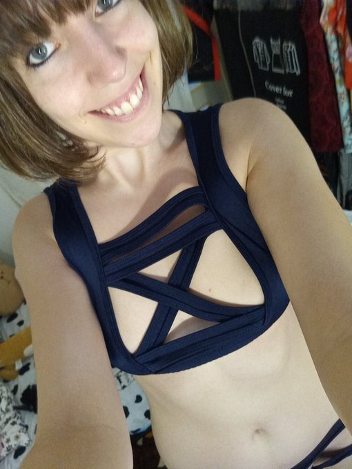 live @Chaturbate  Today is crazy day: roll the dice for 3tks https://t.co/ISes9Guc1q   @Promo4Cam @CAMglomerate #chaturbate<a href="/tag/anime"class="tags"><span>#anime</span></a><a href="/tag/cammodel"class="tags"><span>#cammodel</span></a><a href="/tag/camgirl"class="tags"><span>#camgirl</span></a><a href="/tag/chaturbate"class="tags"><span>#chaturbate</span></a><a href="/tag/chatur"class="tags"><span>#chatur</span></a>