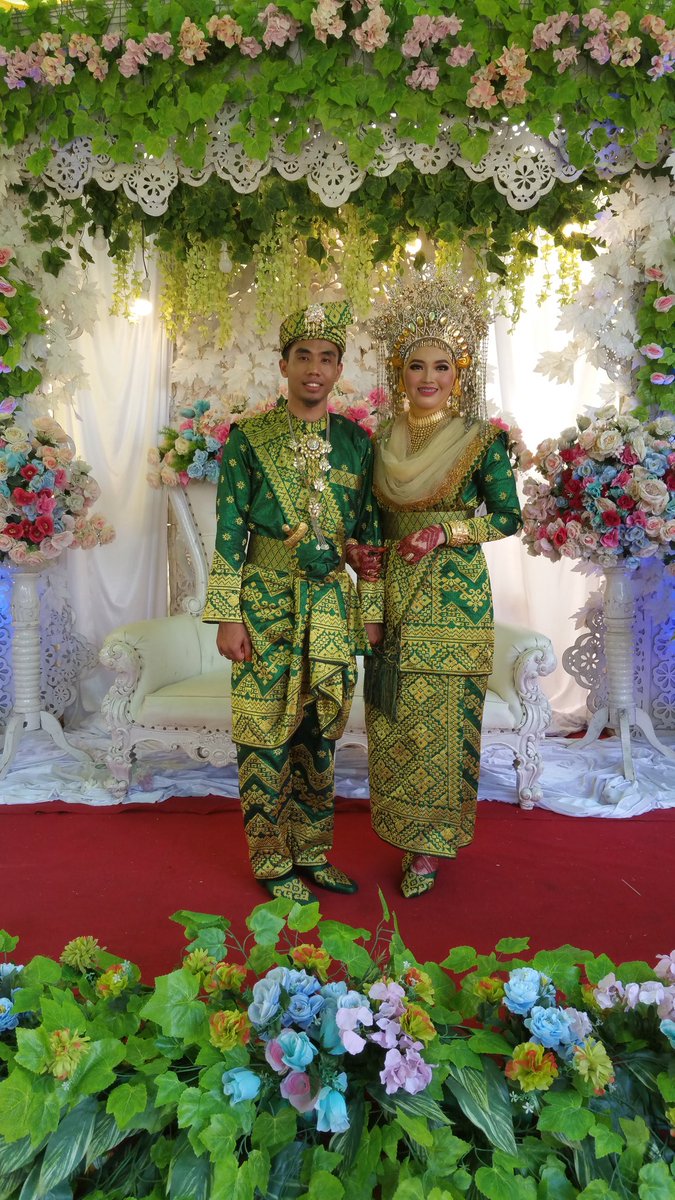 YuhendiIrwan's tweet photo. @BurhanMuhtadi @bayibayuu Ni fotonya…akad dan resepsi di Kab.Siak https://t.co/X6gKp1hyfm
