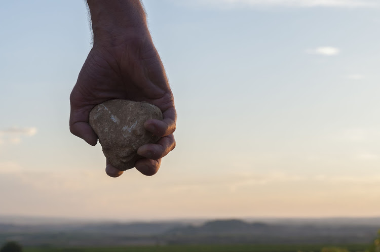 ExpressCapetown's tweet image. HOLIDAYMAKERS: WE’RE LEAVING SA FOLLOWING INCESSANT ROCK AND KNIFE ATTACKS IN THE CAPE capetraffic.net/2020/01/11/hol…