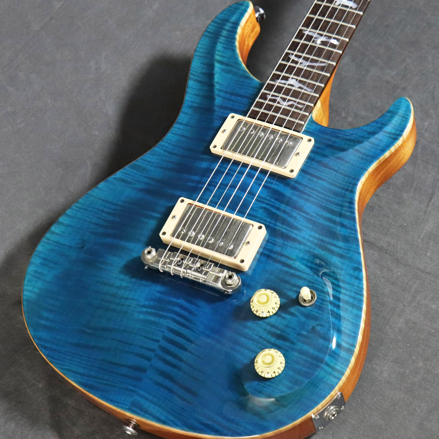1484umeda's tweet photo. 【イシバシ梅田★中古情報】
Gibson Custom Shopでチーフ・ビルダーを務め、著名アーティストからの評価も高いロジャー・ギフィン氏のブランド #Giffin が中古美品で入荷!
1月13日まで50万円以上の新品・中古品が60回金利ゼロとなっております!お見逃し無く!!
#ubox
https://t.co/fwHeutebSo https://t.co/TKDfQ8Hte7
