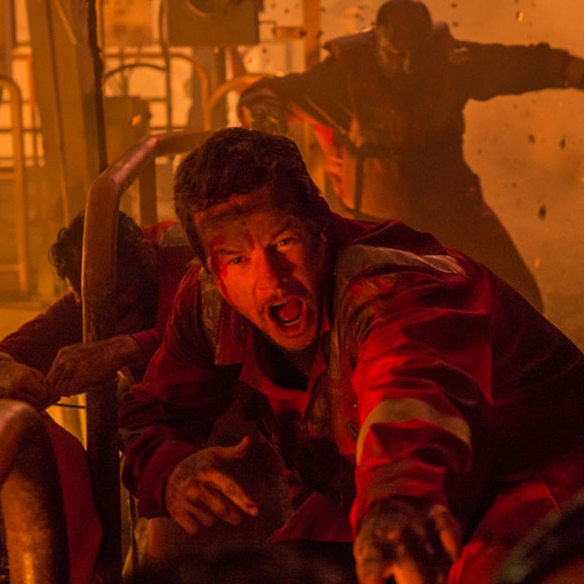 Mark Wahlberg in Deepwater horizon movie as the well blowout