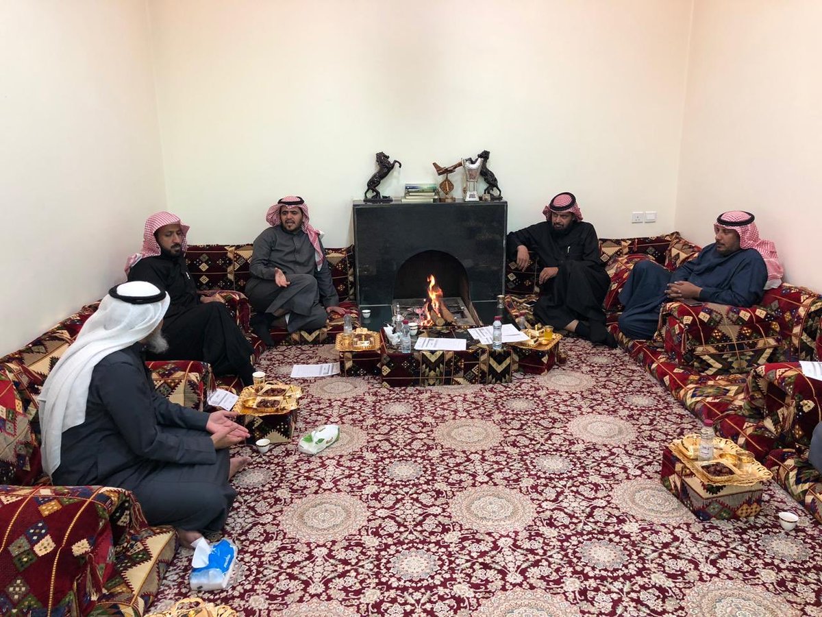 صدر قرار وكيل الوزارة للتنمية الاجتماعية يوم الاثنين الموافق 4/5/1441  "إعادة تكوين مجلس إدارة" #لجنة_التنمية_الاجتماعية_الاهلية_بالقرينة بعد عقد اجتماع الجمعية العمومية لانتخاب مجلس الأدارة من قبل الجهة المشرفه #مركز_الدرعية
#تنمية_القرينة
#حريملاء
#ملهم 
يتبع