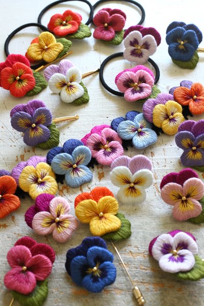 オフフープ 立体刺繍作家pienisieni ピエニシエニ 新刊 立体刺繍の花と蝶々 誠文堂新光社 Twitterissa 佐藤すみれ Su0v0su さんのフォトブック すみれ色の魔法 Transworldjapan にpienisieniの 立体刺繍 作品を提供させて頂きました 作品のレシピ掲載本は オフフープ 立体刺繍作家pienisieni ピエニシエニ 新刊 立体刺繍の花と蝶々 誠文堂新光社 Twitterissa 佐藤すみれ Su0v0su さんのフォトブック すみれ色の魔法 Transworldjapan にpienisieniの 立体刺繍 作品を提供させて頂きました 作品のレシピ掲載本は