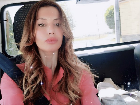 tizianafait's tweet photo. #goodmorning #friends ! #roadtrip #roadtime #roaddrive #selfie #selfietime #selfies #selfienation #instagood #me #love #instaselfie #selfiee #followme #motorinrosa #tizianafait #faitstyle #faitpower #fatafait #teneteimotoriaccesi https://t.co/Y1AU1CmRRH