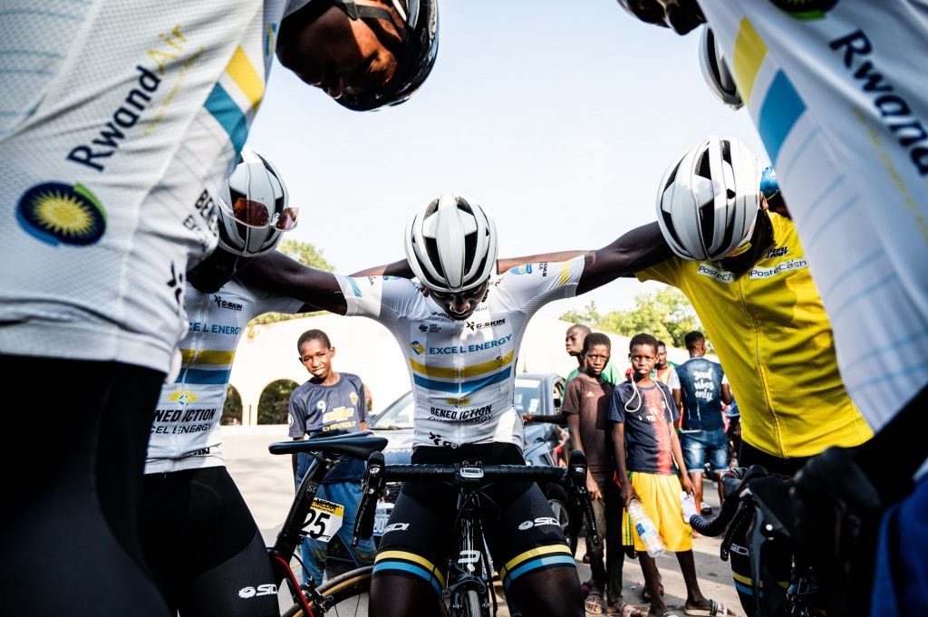 cyclingtips's tweet photo. The judges of the Mark Gunter Photography Awards have now selected their shortlists! Check out the best cycling photographs of 2019 that you'll ever see. Final judging process will happen tomorrow and the winners will be announced next week. https://t.co/9qbG7FSRj1 https://t.co/Z0Zzu4s85x
