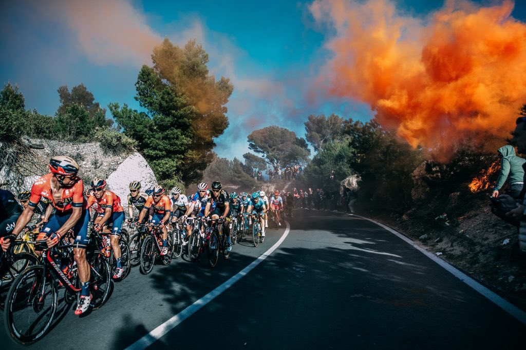 cyclingtips's tweet photo. The judges of the Mark Gunter Photography Awards have now selected their shortlists! Check out the best cycling photographs of 2019 that you'll ever see. Final judging process will happen tomorrow and the winners will be announced next week. https://t.co/9qbG7FSRj1 https://t.co/Z0Zzu4s85x