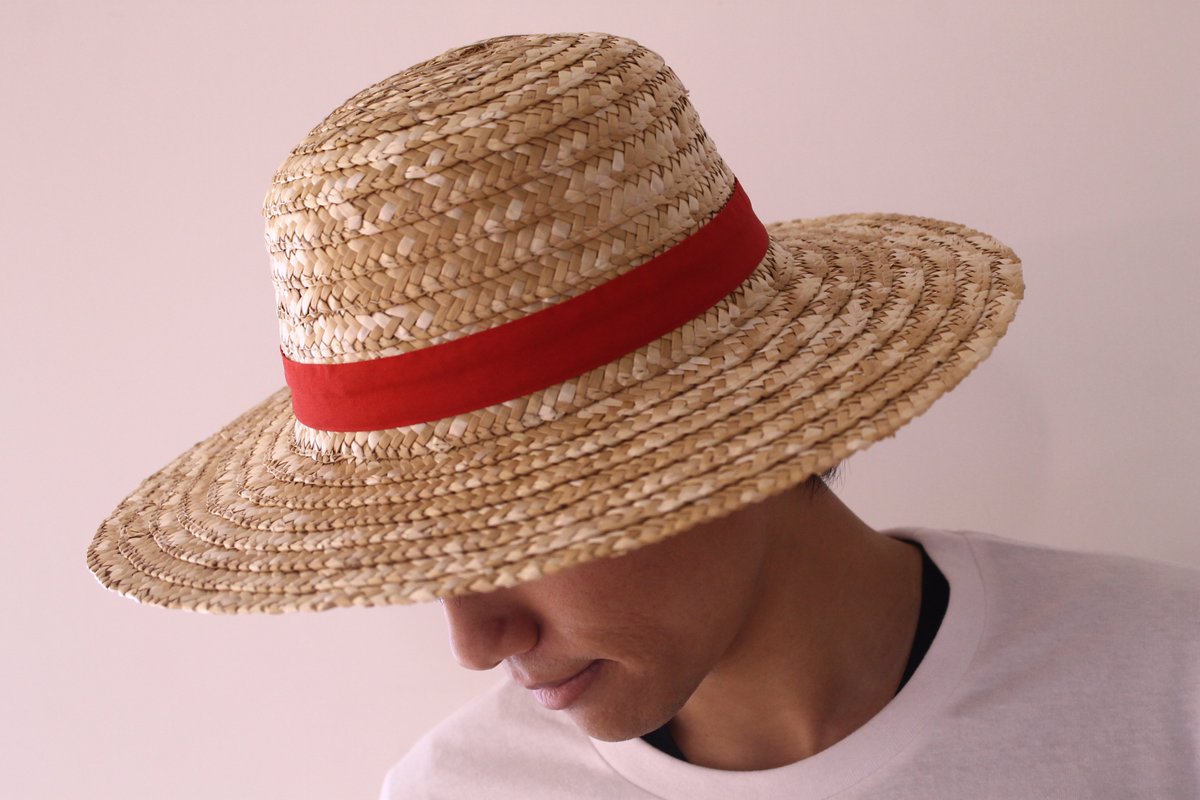 One Piece麦わらストア渋谷本店 A Twitter 再入荷 ルフィの麦わら帽子 バギーがつけた傷付き 2 000円 税 好評発売中 麦わらストア Onepiece