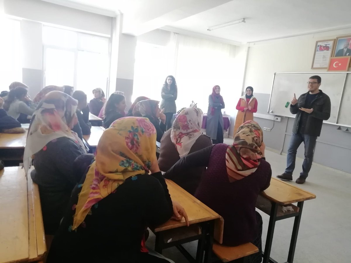 Suboyu Ortaokulu (@ortaokulusuboyu) on Twitter photo “Kızlar! Umudunuz Umudumuz, Geleceğiniz Geleceğimiz “ Projesi kapsamında Proje yürütücüleri tarafindan okulumuzda velilere yönelik bilgilendirme çalışması yapıldı. <a href="/gul_davut/">Davut GÜL</a> <a href="/NizipilceMEM/">Nizip İlçe Milli Eğitim Müdürlüğü</a> @Cgnde <a href="/M_Kilicparlar/">Metin KILIÇPARLAR</a> <a href="/mehmetsari2727/">Mehmet Sarı</a> <a href="/Gaziantep_MEM/">Gaziantep İl Millî Eğitim Müdürlüğü</a> <a href="/NuriZaun/">Hamuş Nuri</a> <a href="/gantepvaliligi/">Gaziantep Valiliği</a> <a href="/KUmudunuz/">Kızlar! Umudunuz Umudumuz ,Geleceğiniz Geleceğimiz</a> “Kızlar! Umudunuz Umudumuz, Geleceğiniz Geleceğimiz “ Projesi kapsamında Proje yürütücüleri tarafindan okulumuzda velilere yönelik bilgilendirme çalışması yapıldı. <a href="/gul_davut/">Davut GÜL</a> <a href="/NizipilceMEM/">Nizip İlçe Milli Eğitim Müdürlüğü</a> @Cgnde <a href="/M_Kilicparlar/">Metin KILIÇPARLAR</a> <a href="/mehmetsari2727/">Mehmet Sarı</a> <a href="/Gaziantep_MEM/">Gaziantep İl Millî Eğitim Müdürlüğü</a> <a href="/NuriZaun/">Hamuş Nuri</a> <a href="/gantepvaliligi/">Gaziantep Valiliği</a> <a href="/KUmudunuz/">Kızlar! Umudunuz Umudumuz ,Geleceğiniz Geleceğimiz</a>
