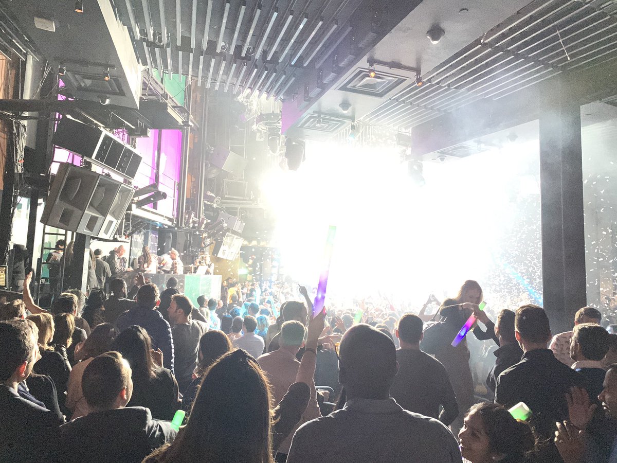 camillacarson's tweet photo. Twitter + Snoop Dog at #CES2020 https://t.co/NDEmtK0p8t