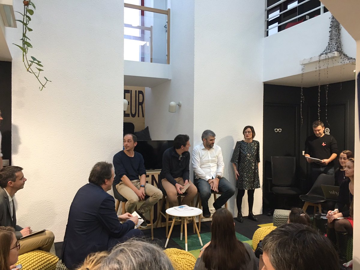 voyellefr's tweet photo. C’est parti !
Table ronde : « Quelle place pour le collaborateur dans la transformation digitale ? » #TransfoNum #transformationdigitale #Digital #rh #changeons_nos_entreprises_pour_changer_le_monde https://t.co/DO7KGEsOAA