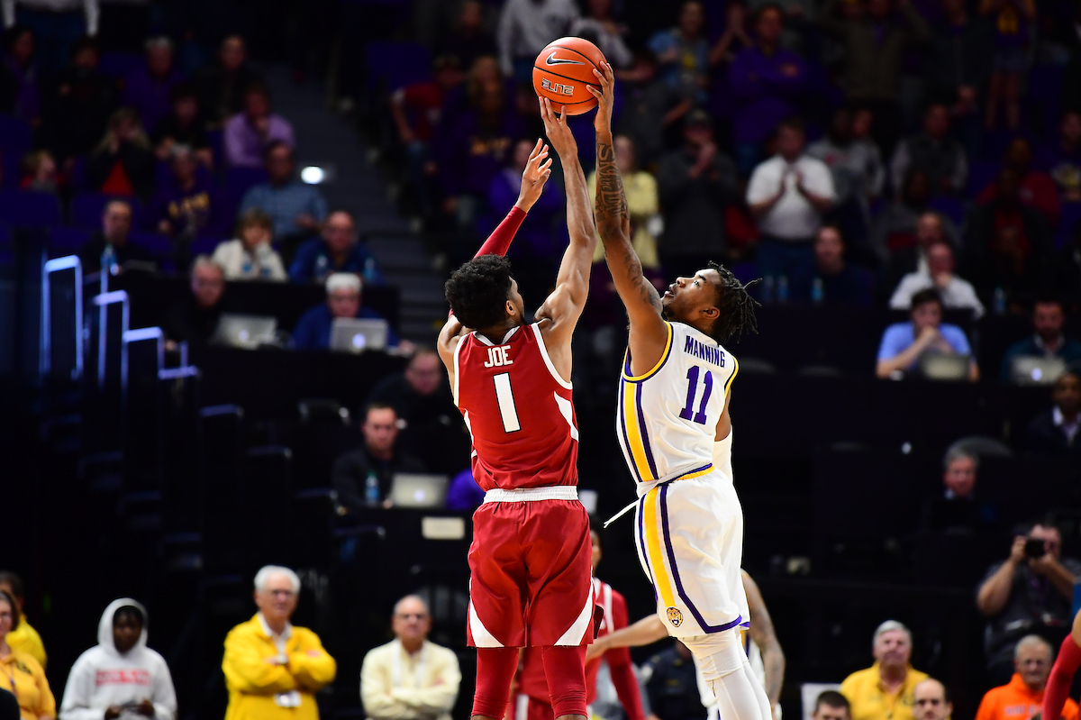 LSUBasketball's tweet photo. Not on @TheRealCM21  🤫 https://t.co/orInCbZGAT