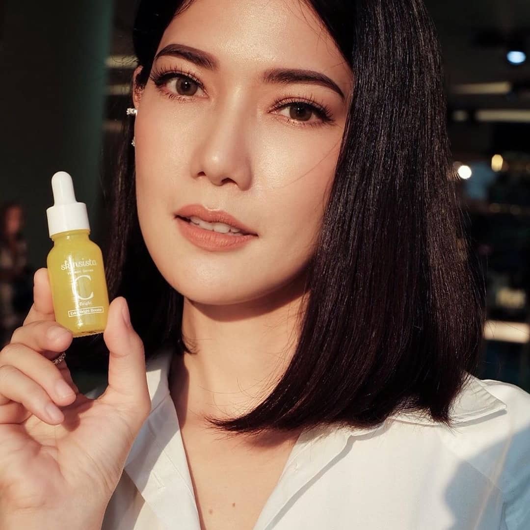 SkinsistaTH's tweet photo. หลังจากที่ได้ลองใช้วิตซีไฮยาของ Skinsista แล้วชอบอ่ะ รู้สึกผิวเรียบเนียนขึ้น ☺️✨
#Repost @nammwann
• • • • • •
@skinsista #skinsista #วิตซีไฮยาบูสเตอร์ #บูสผิวสวยด้วยวิตามินซีเข้มข้น เข้มข้น #ผิวใสเรียบเนียน9วัน #skinsistavitc #vitcbooster #vitchyabooster https://t.co/ybRQWcNvzk