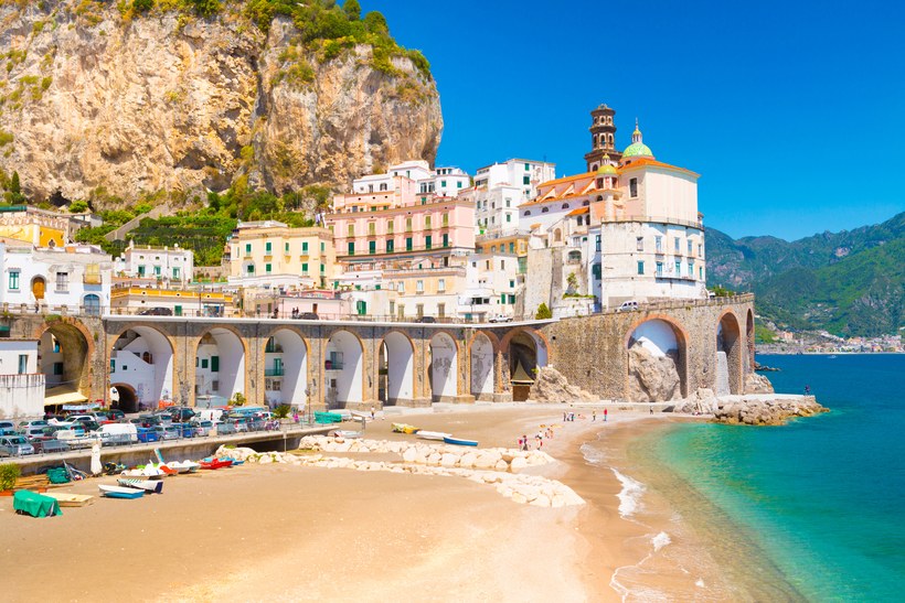 CNTraveler's tweet photo. Italy has 4,723 miles of coastline, dotted with some of the most beautiful beaches and seaside towns in the entire world. Here are some of our favorites: https://t.co/YeruC616Ot https://t.co/E2NpdNaS0B