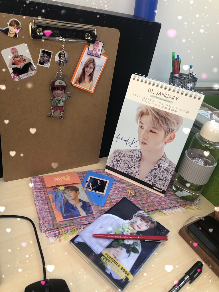 TheJennieK's tweet photo. This lil corner right here... 😍
1st day at work tryna start my working year smooth & fine (I hope).
@danielk_konnect @danielk_staff and Konnect team - hope all is working fine. 💪🏻🙏🏻🎉
#강다니엘 #KangDaniel
#HereWithDaniel
#ProtectKangDaniel
#2020WithDaniel https://t.co/lT2T0uMzD9