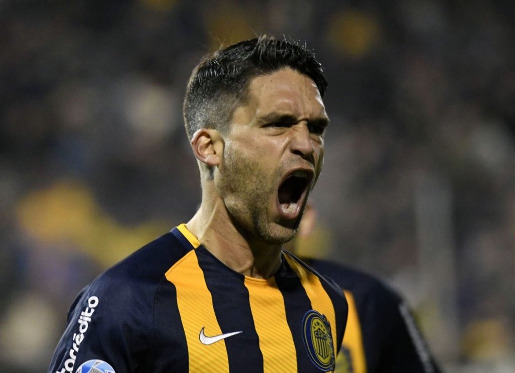 Acá no olvidamos que jugaste y ganaste el clásico más importante de los últimos tiempos. Tampoco dejamos en el olvido que pateaste el último penal en Mendoza y saliste campeón. Gracias por todo, Matías. Abrazo y hasta siempre.