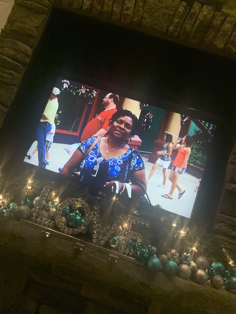 CourtSmithPope's tweet image. My goodness.... what an amazing athlete.  
What an incredible legacy your love leaves.  
No telling how many people are touched by this story. 
Your mom just transcended into the hearts of kids everywhere...and this adult too.  ❤️