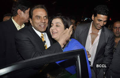   Happy birthday Farah Khan ma\am         