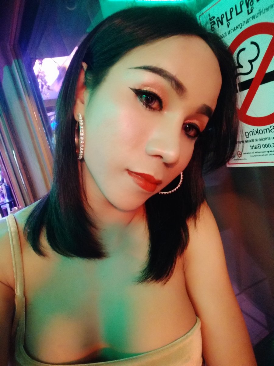 chantanarak's tweet photo. เหงาจัง https://t.co/appVnmPeYI