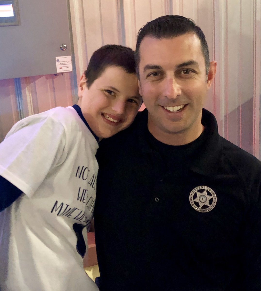 FlatCaleb's tweet photo. Tonight when Caleb went to bed he said a prayer for one of his 4-legged heroes. Hang in there Lor Caleb’ got your 6. ✝️🙏🏻🚓🐶 https://t.co/wEmCCu9F63