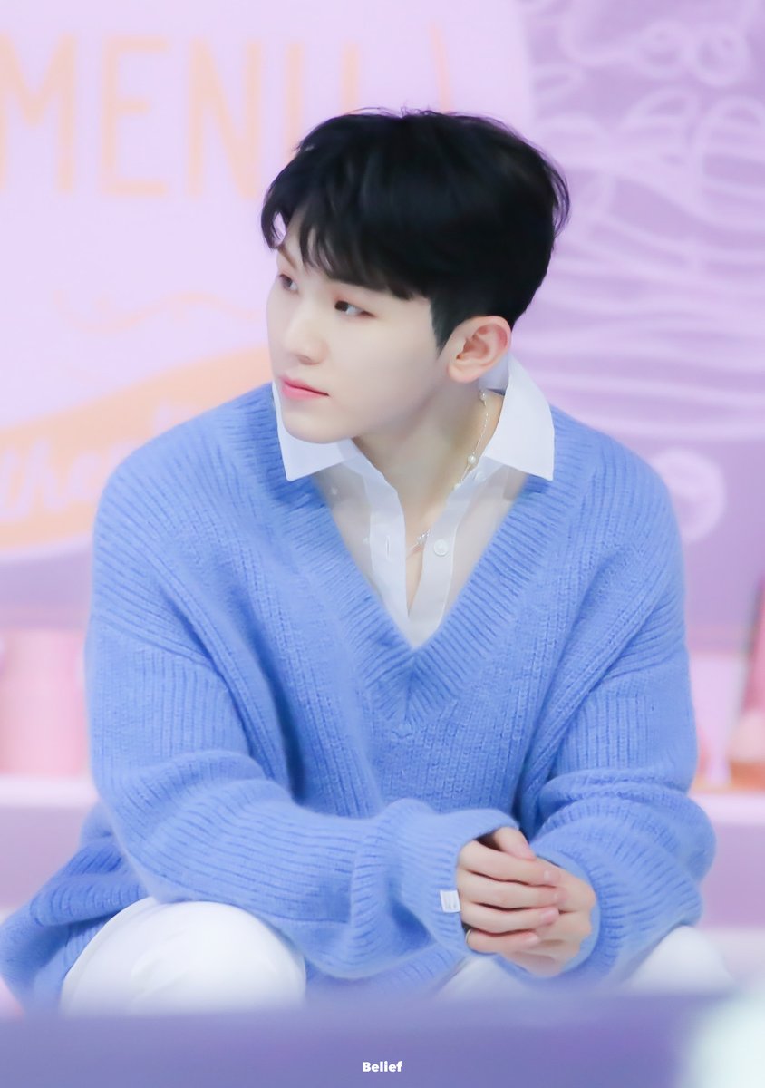 1122Belief's tweet photo. 200105 골든디스크

💙💙

#세븐틴 #SEVENTEEN #우지 #WOOZI #ウジ #이지훈 @pledis_17 https://t.co/JQxNhlu7lu