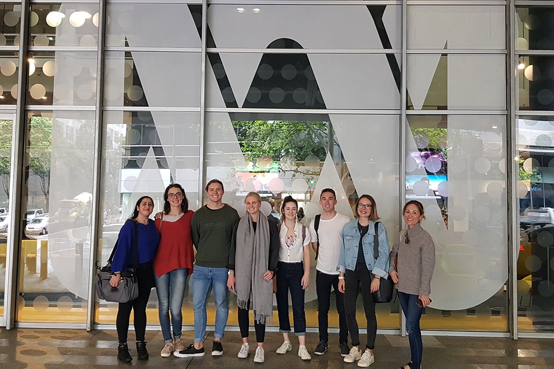 MacleayCollege's tweet image. Thinking of studying Journalism? Want to break into the world of News? Our Professional News Practice class spent the day at @abcnews learning how this broadcasting giant operates from the inside! 🕵️‍♀️🔍

#macleaycollege #industryconnections #jobreadygraduates