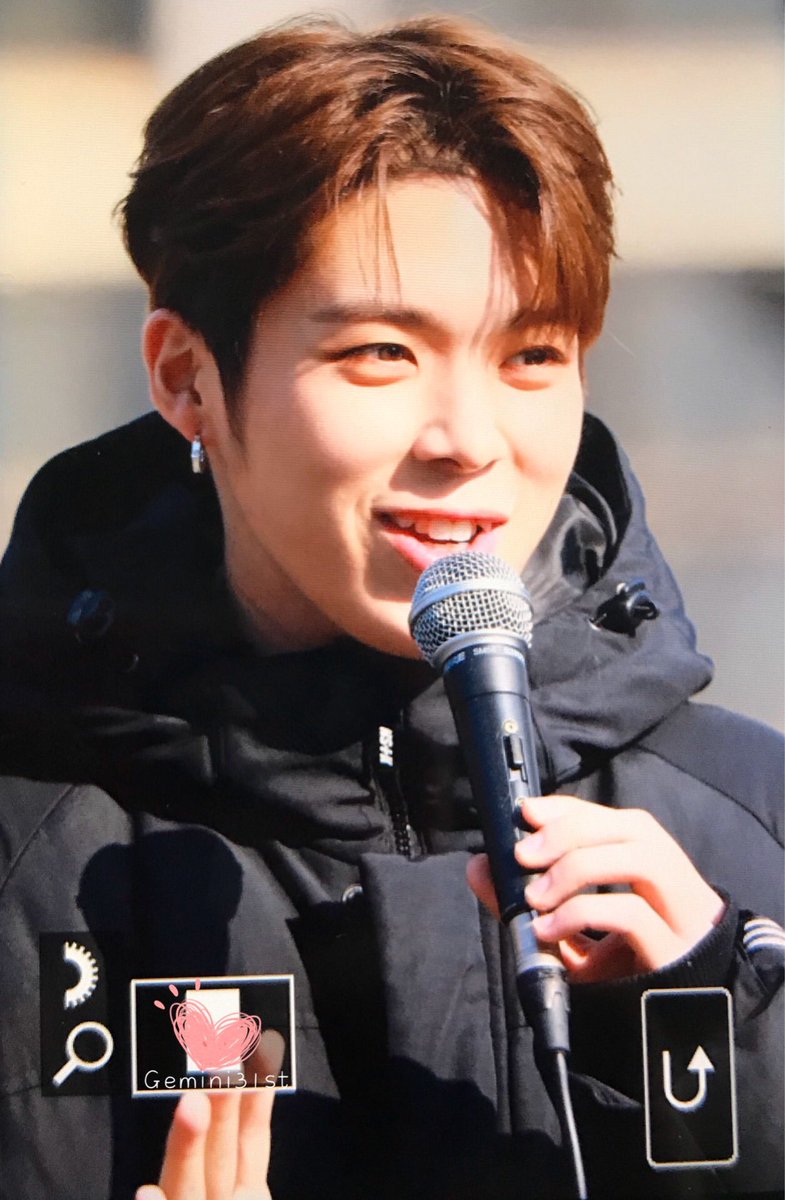 gemini31st_YN's tweet photo. 200109 미니 팬미팅
[프리뷰]

😉😉😉😉😉😉😉

#연호 #yeonho #여노 #FACEME  #LayBack
 #베리베리 #verivery https://t.co/1wIdeP8UPU