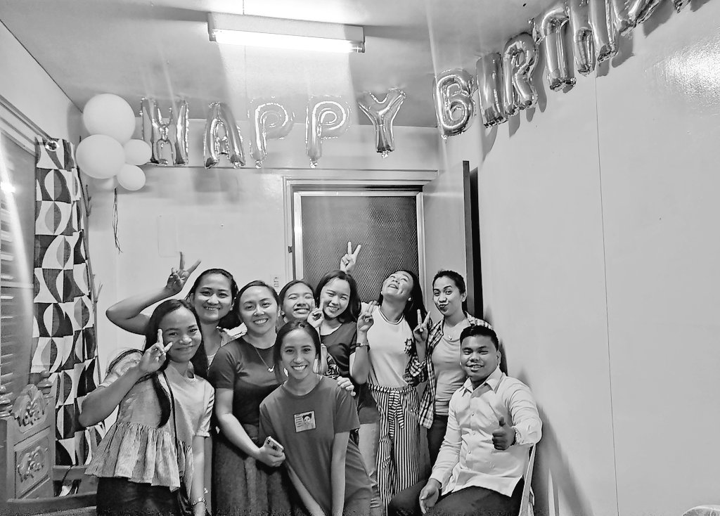 MsBeanErl's tweet photo. SQ Kadiwa fami- bday surprise greetings! First of 2020! 🎂🎉
Happybirthday sis Anne! 😘 https://t.co/VyvxhCLQgx