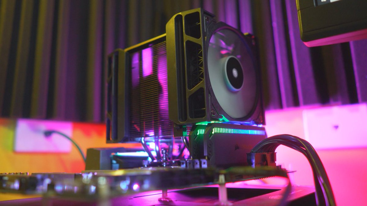 TechYESCity's tweet photo. Been about a decade since @CORSAIR Corsair released some air cooling, testing out this beast the A500 Air Cooler soon! https://t.co/qsoiFDYWtp