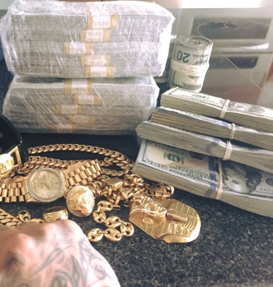 UseTumblr's tweet image. 