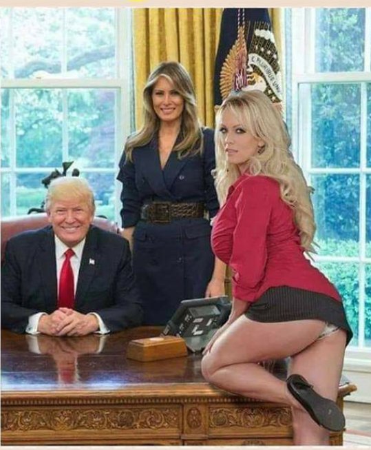 democrat_texas's tweet photo. @PBAUniversity Trump "Christian family" values..😂 https://t.co/74FuDqY846