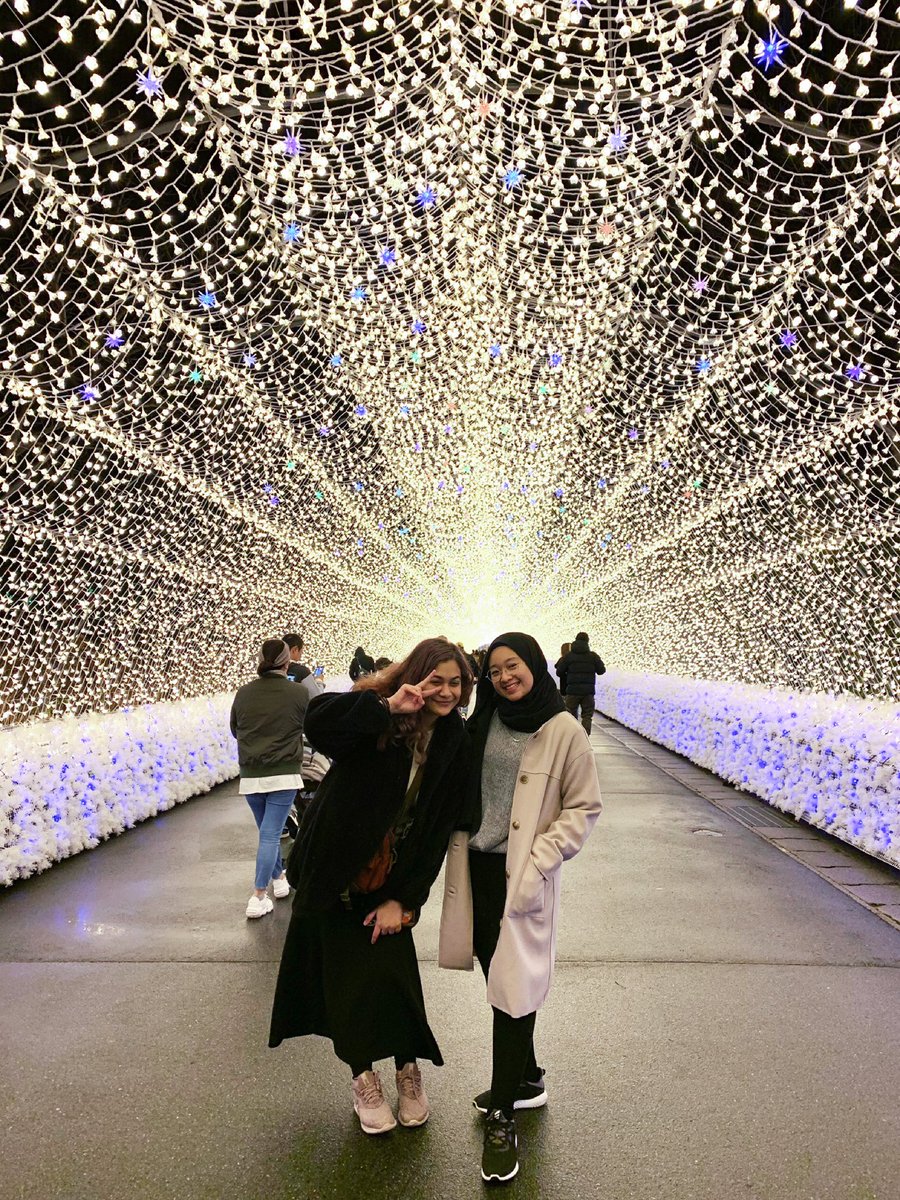 lealias_'s tweet photo. #Day270 - A summary of our trip in Nagoya. It feels so overwhelming to see the illumination, castle, science museum and temple with our own eyes. An amazing start to our 2020. Thank you Prof TS @MohdShukriYajid! An experience we’ll cherish at heart. #AYWLP #jiu #msumalaysia #gmp https://t.co/PyFLcFN9Ou