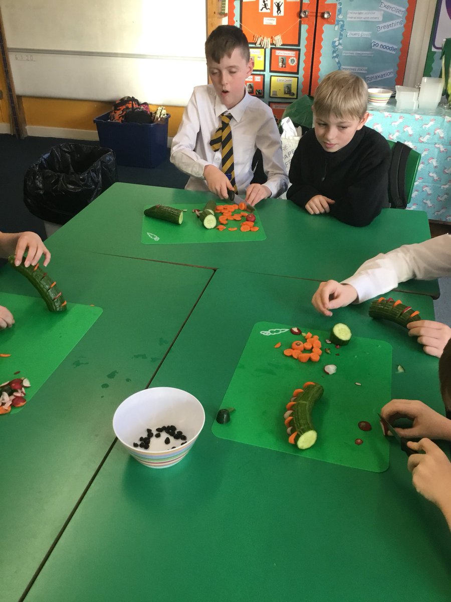 neilston_madras's tweet photo. A great start to P7 Food and Nutrition skills academy! Hygiene, knife skills and healthy food tasting. Hope you like our Hasselback Caterpillars ๐#safetyinthekitchen #bridgeandclaw #HealthyEating https://t.co/UfxGRd5Q7d