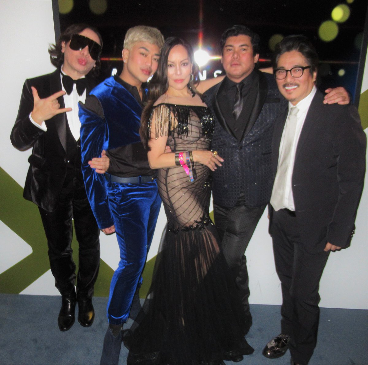 nepalesruben's tweet photo. When 4 top #Filipino #fashion #designers were together in the same place in a rare moment--#Dubai-based @michael5inco, @OliverTolentino, #AlandelRosario &amp; @kennethbarlis1--4 #Pinays seized the moment:#BessieBadilla, @jrnepales, @lisalew207 &amp; #ImeeMaghanoy.
https://t.co/8ZYcVLHECg https://t.co/Vr9XCspCMM