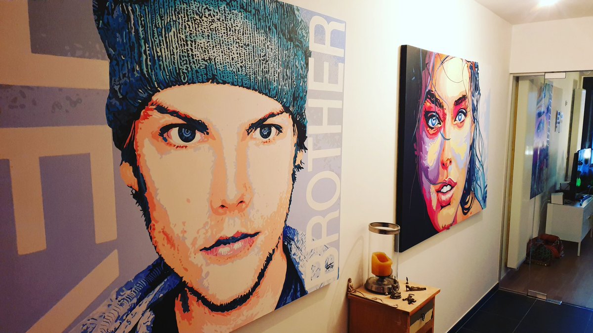 Waiting to be sold #artgallery #artforsale #portrait #portraitart