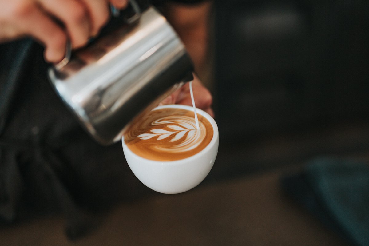 Jakes_Cars's tweet photo. AN EARLY MORNING MEANS ONLY ONE THING... COFFEE! ☕️🙌
Allow us to take you to your favourite coffee shop.  Book now! 🚘
☎️ 01403 786 818
📱 https://t.co/fFw1BvmTY8
#MorningMotivation #Billingshurst https://t.co/tCCcpSoVqc