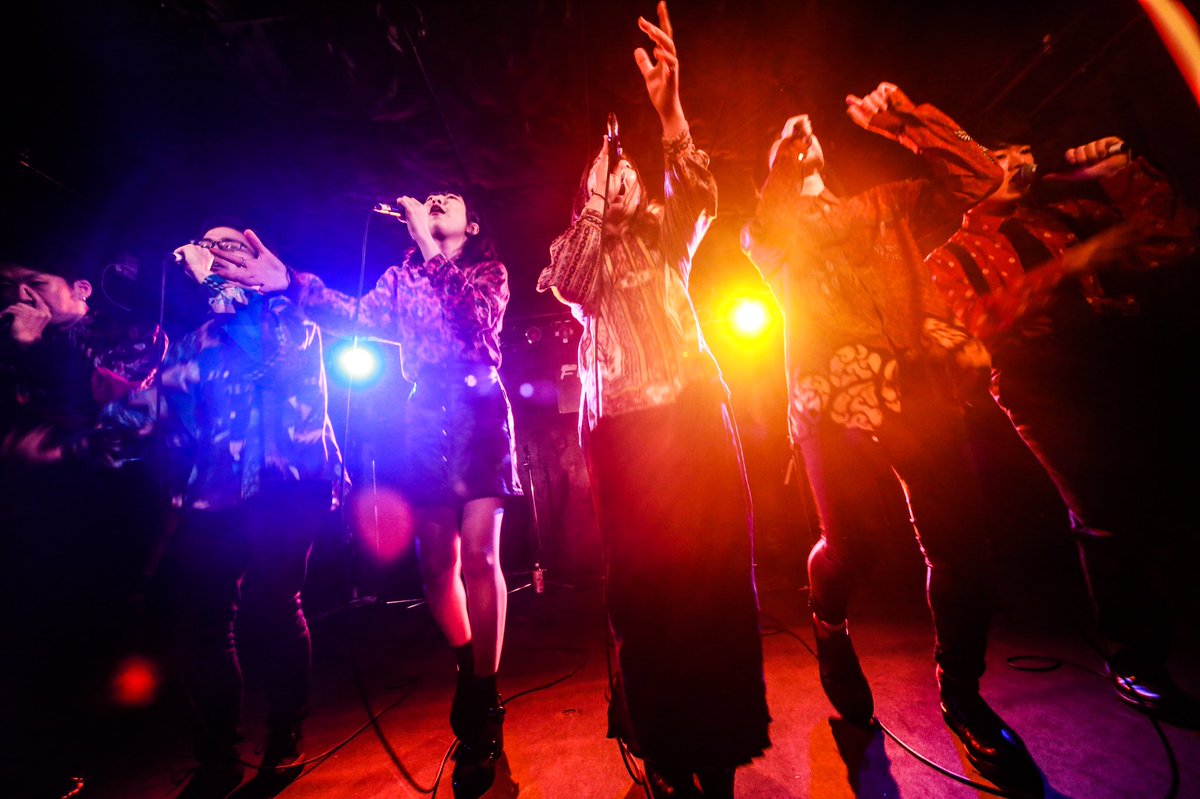 EnMUSICOM's tweet photo. 昨日flyng sunで行われたVOICESに我々宴(エン)も出演してきました🔥
激しめ宴会系mash up楽しめましたか！それではまた会える日までカンパーイ！！🍻🍻🍻 https://t.co/b7lMa3CMu4