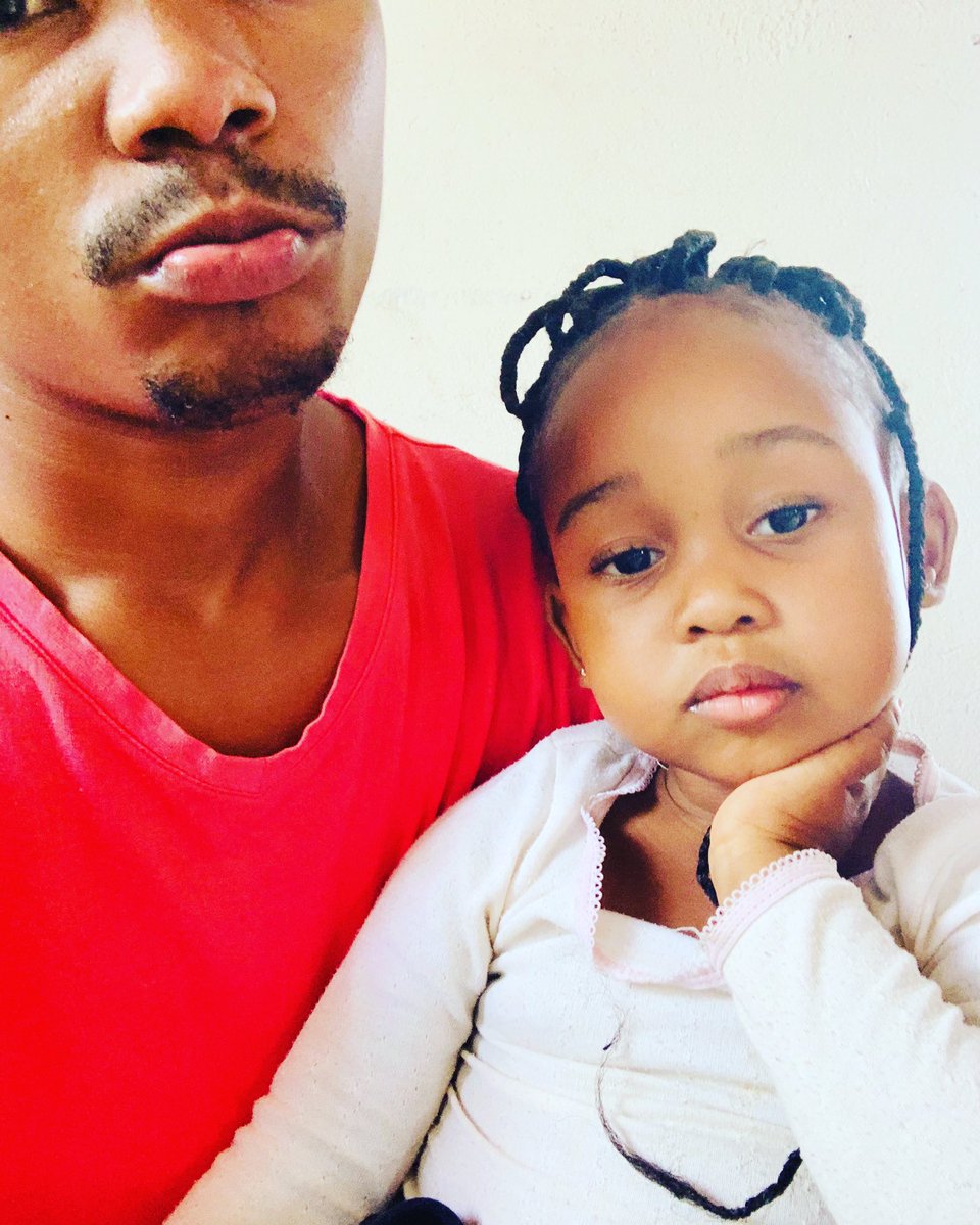 zweeta's tweet photo. My daughter
#we_nice https://t.co/1hxnIE18wx
