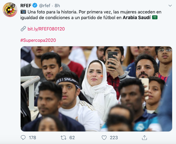 PoliticayModa's tweet photo. "En igualdad de condiciones"? 
#asco #escenografia https://t.co/mlOYQhrLNm
