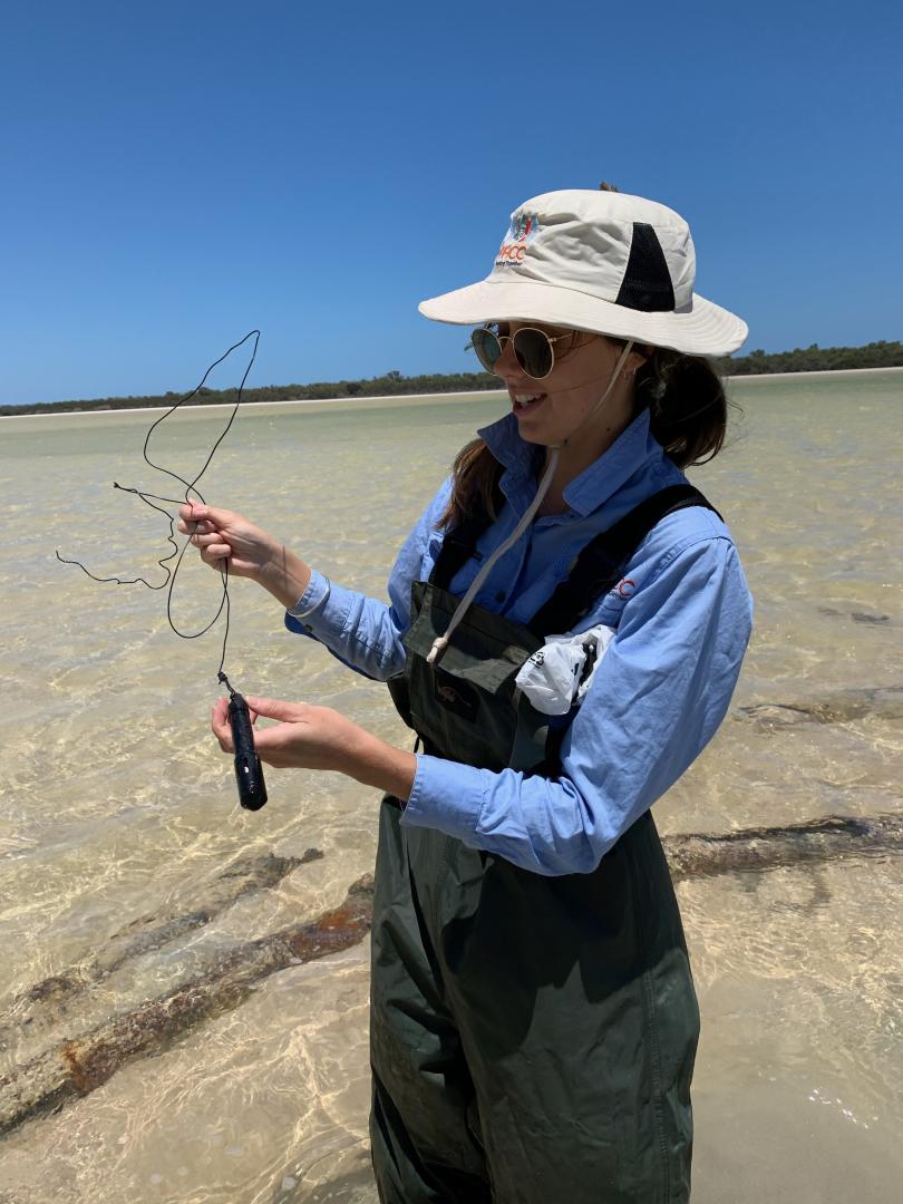 Thank you Jesse Rowley for the help retrieving the water quality logger from Lake Clifton.  A quick clean then download the data.  All part of PHCC's NLP2 funded Ramsar wetlands project. @AusLandcare <a href="/PeelHarveyCC/">PeelHarveyCC</a>
 <a href="/RickJames_PHCC/">RickJames_PHCC</a>