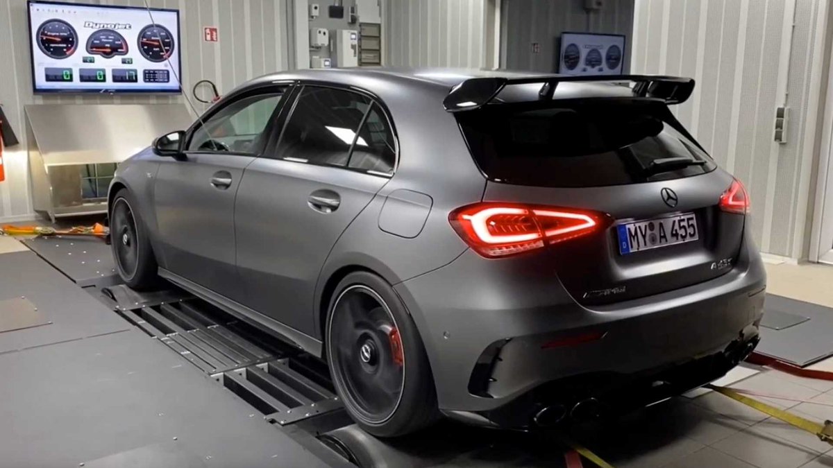 TopGearNL's tweet image. #Renntech Mercedes-AMG A 45 krijgt 600 pk: topgear.nl/autonieuws/ren…
📷: @renntechinc
🚗: #Csegment #MercedesAMGA45 #Tuning