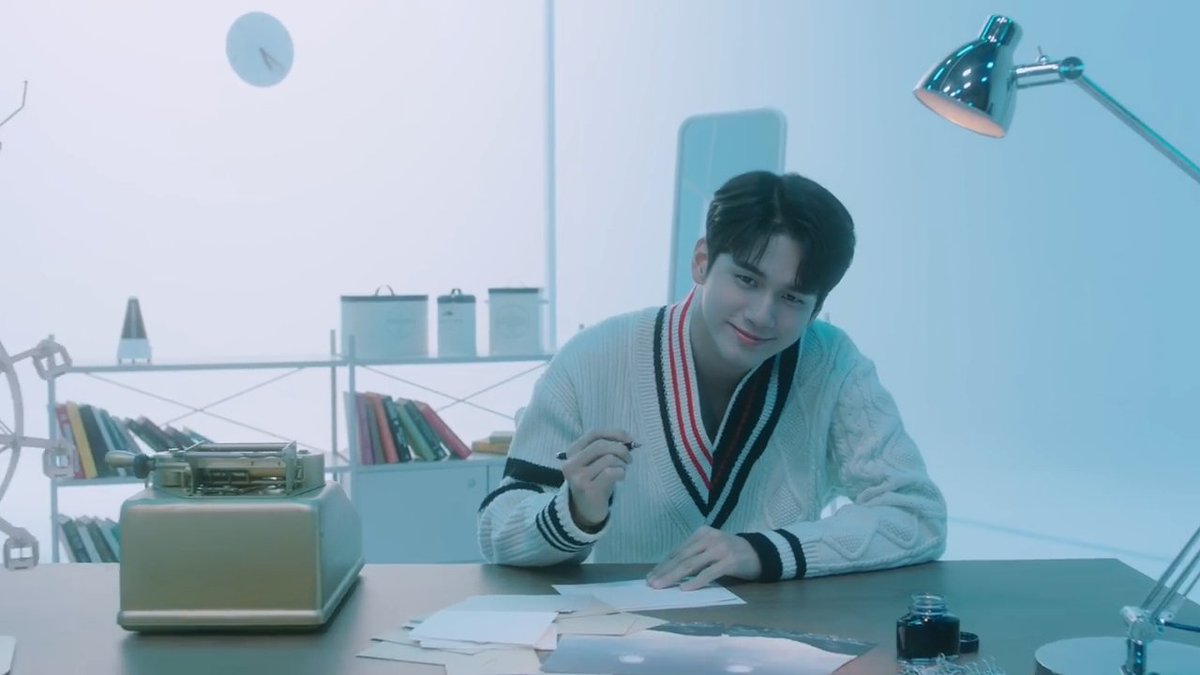 Ima96_'s tweet photo. 🥰❤

#여섯시_옹성우_위빌롱
#WEBELONG_ONGSEONGWU https://t.co/uP9KOd8Qed